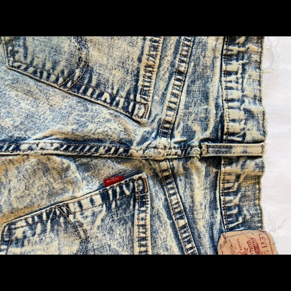 Vintage Distressed Levi High Waisted Shorts - Picture 9 of 9